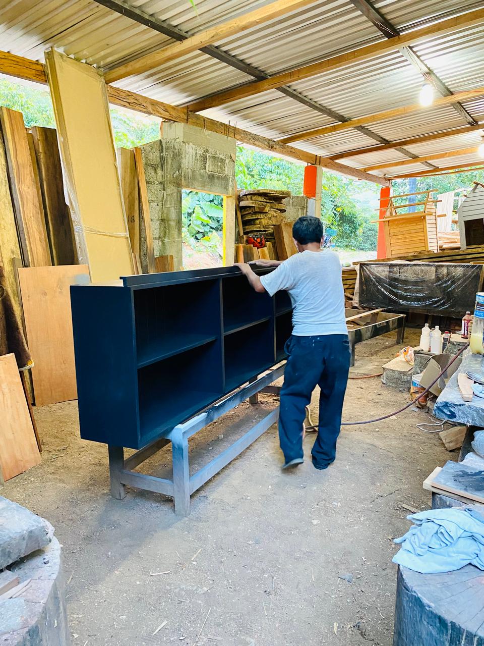 Restauración y mantenimiento de muebles